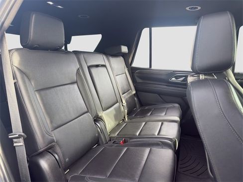 Used 2022 Chevrolet Tahoe Z71 image 18