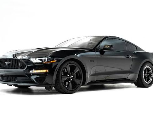 Used 2021 Ford Mustang GT w/ Equipment Group 301A image 8