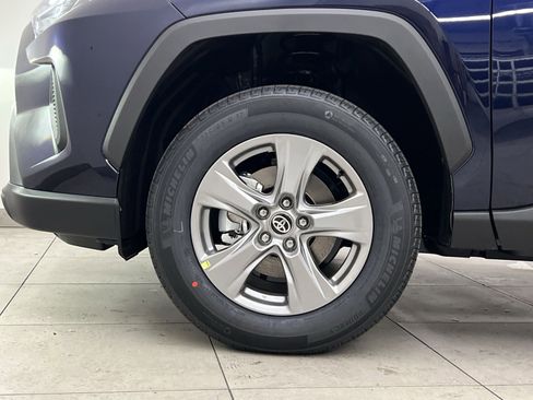 New 2025 Toyota RAV4 XLE image 5