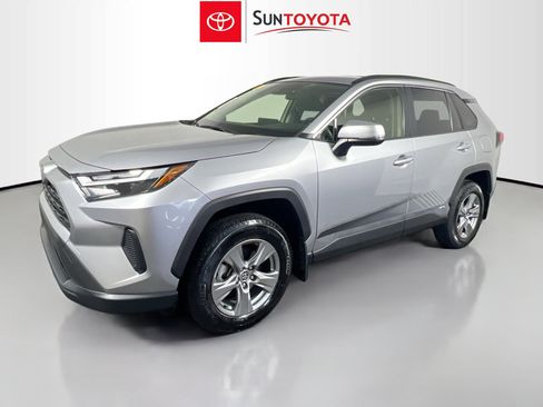 Used 2023 Toyota RAV4 LE AWD/4WD image 9