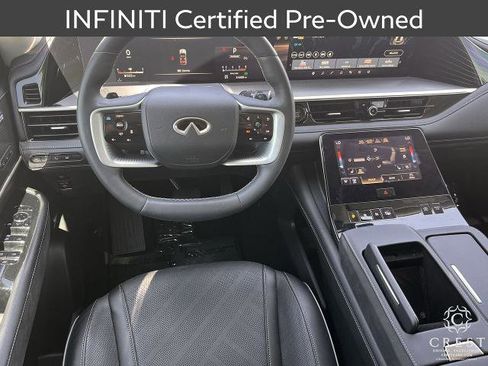 Certified 2025 INFINITI QX80 Luxe AWD/4WD image 12