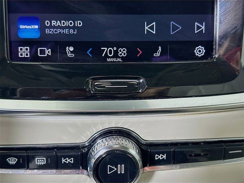 Used 2024 Volvo S60 B5 Plus image 27