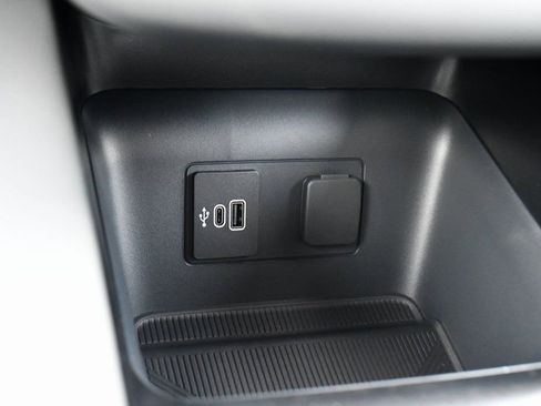 Used 2026 Ford Explorer Active w/ Active Comfort Package image 31