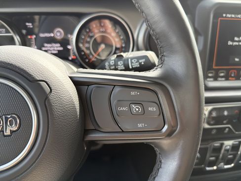 Certified 2022 Jeep Wrangler Unlimited Sport image 27