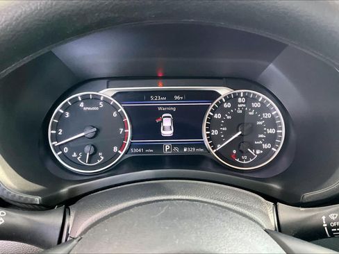 Certified 2024 Nissan Sentra SV w/ Lighting Package FWD image 25