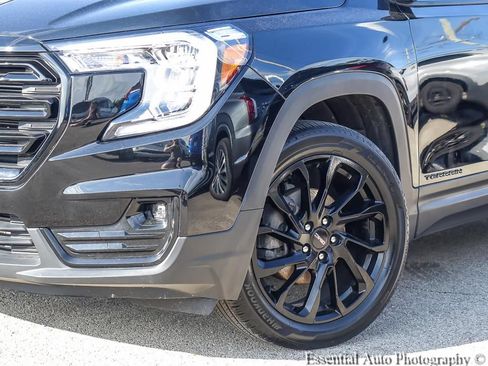 Used 2023 GMC Terrain SLT w/ Elevation Edition AWD/4WD image 5