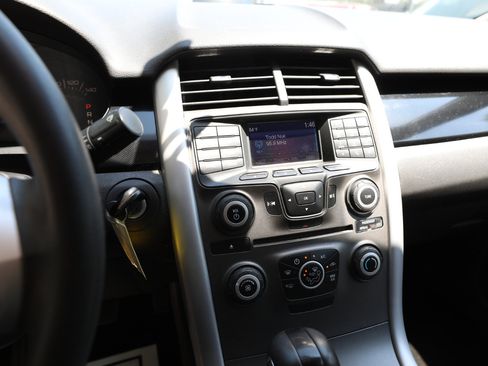 Used 2014 Ford Edge SE w/ Equipment Group 101A image 19