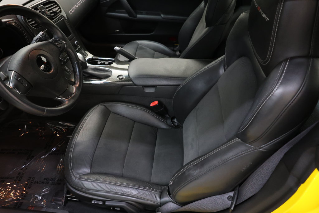 Used 2012 Chevrolet Corvette Grand Sport w/ 4LT Preferred Equipment Group RWD image 78