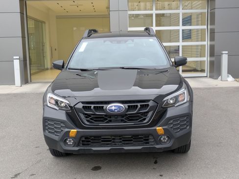 Used 2025 Subaru Outback Wilderness image 9