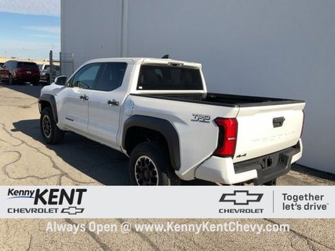 Used 2024 Toyota Tacoma TRD Off-Road image 35