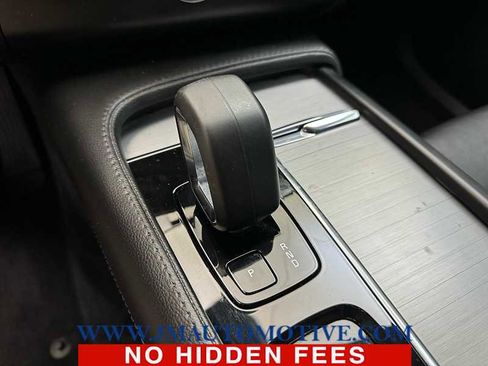 Used 2023 Volvo XC90 B5 Core w/ Protection Package Premier image 32