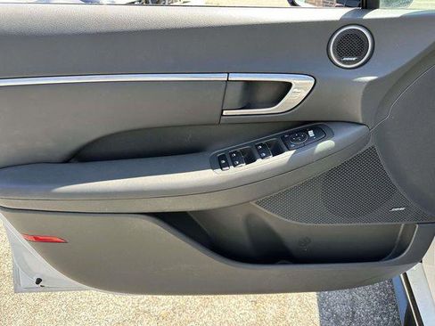 Used 2023 Hyundai Sonata SEL Plus w/ Preferred Accessory Package FWD image 18