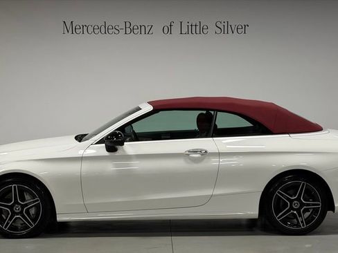 Used 2022 Mercedes-Benz C 300 4MATIC Cabriolet image 2