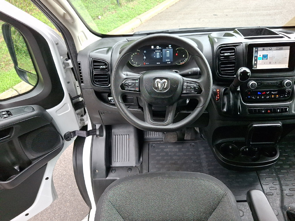 Used 2025 RAM ProMaster 2500 w/ U-Haul Equipment Group FWD image 11
