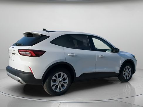 Certified 2025 Ford Escape Active FWD image 29
