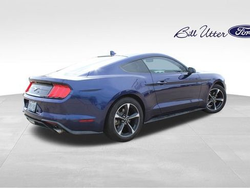 Used 2020 Ford Mustang Coupe image 4