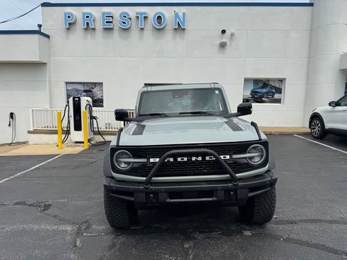 Used 2021 Ford Bronco First Edition AWD/4WD image 2