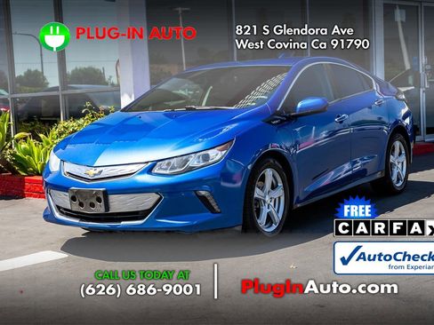Used 2018 Chevrolet Volt LT image 1