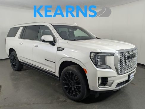 Used 2023 GMC Yukon XL Denali w/ Max Trailering Package image 1