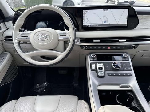Used 2024 Hyundai Palisade Calligraphy image 8