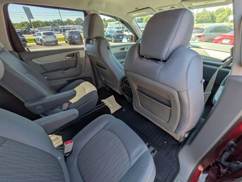 Used 2015 Chevrolet Traverse LT FWD image 36