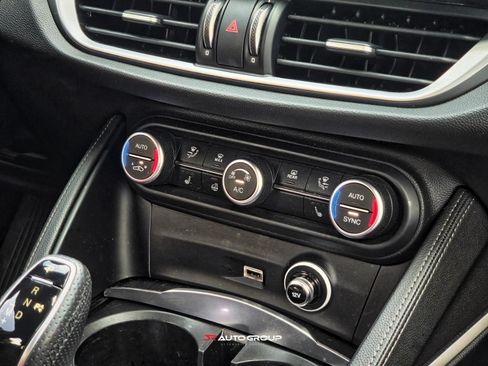 Used 2022 Alfa Romeo Stelvio Sprint AWD/4WD image 30