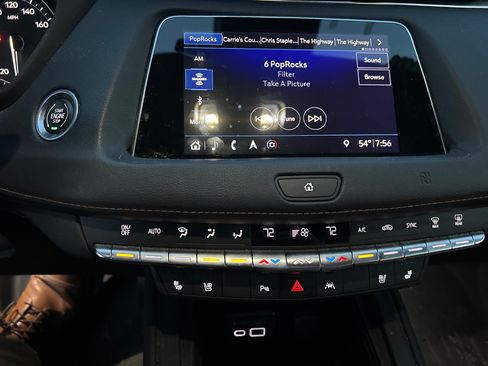 Used 2019 Cadillac XT4 Premium Luxury AWD/4WD image 26