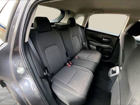 Certified 2025 Honda HR-V LX image 17