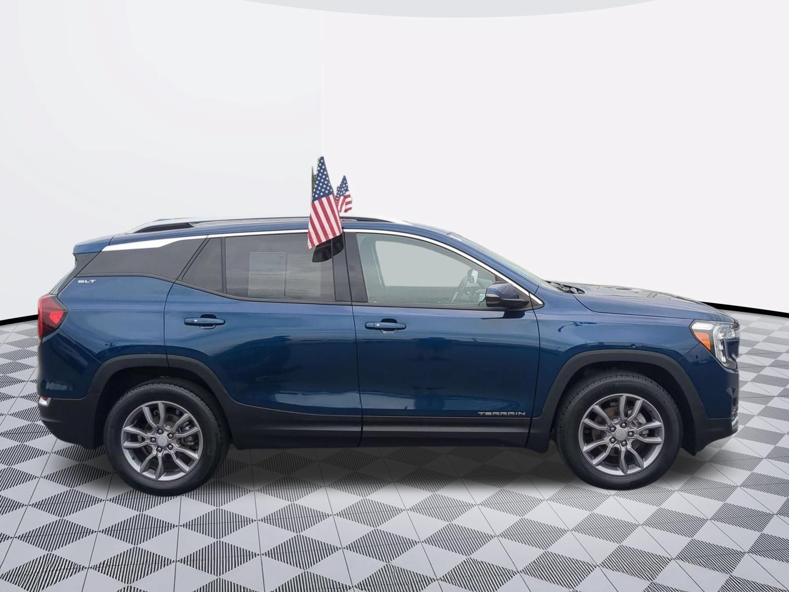 Certified 2022 GMC Terrain SLT FWD image 8