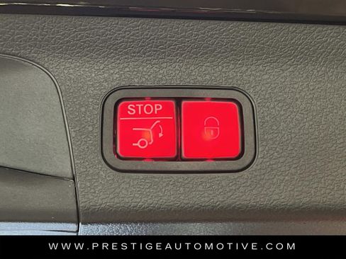 Used 2024 Mercedes-Benz GLS 450 4MATIC image 12