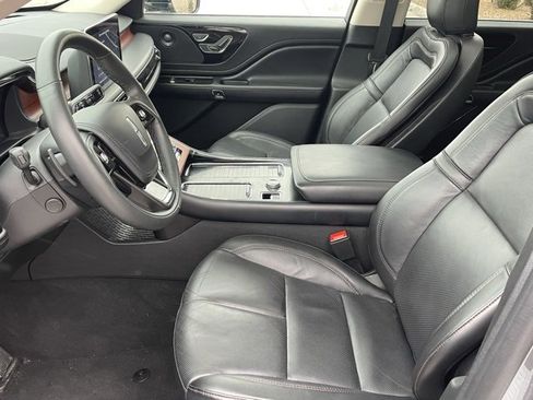 Used 2024 Lincoln Aviator Reserve image 13