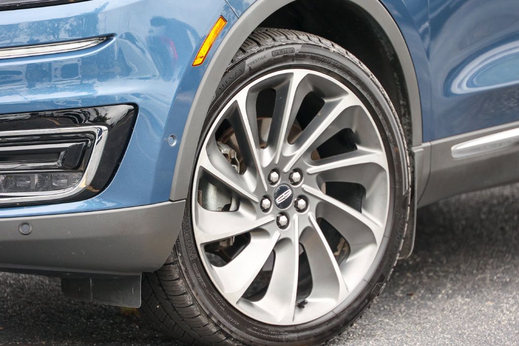 Used 2019 Lincoln Nautilus Reserve AWD/4WD image 17