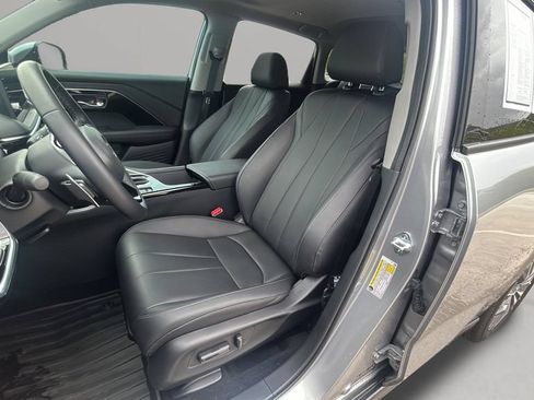 Certified 2025 Acura ADX FWD image 12