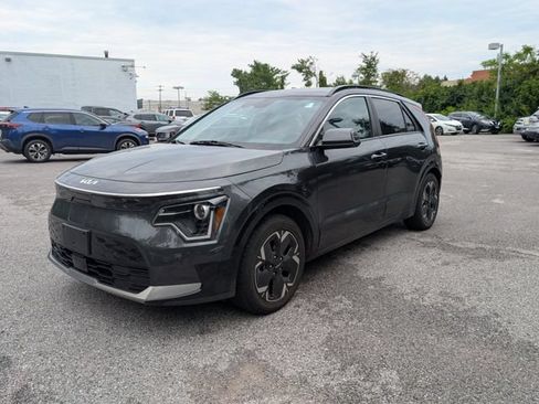 Used 2023 Kia Niro Wind w/ Wind Preserve Package FWD image 7