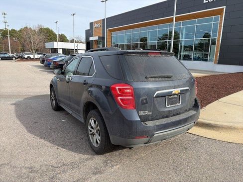 Used 2017 Chevrolet Equinox LT w/ Convenience Package image 3