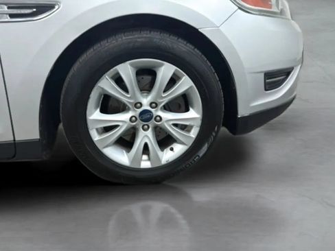 Used 2012 Ford Taurus SEL FWD image 24