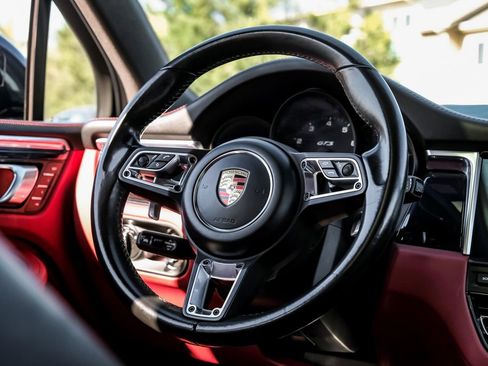 Used 2021 Porsche Macan GTS AWD/4WD image 13
