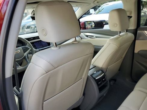 Certified 2023 Cadillac XT5 Premium Luxury w/ Technology Package image 12