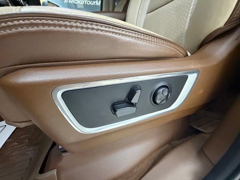 Used 2021 RAM 1500 Laramie AWD/4WD image 28
