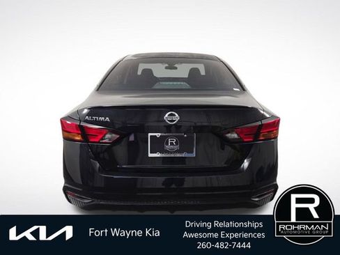 Used 2022 Nissan Altima 2.5 S FWD image 9