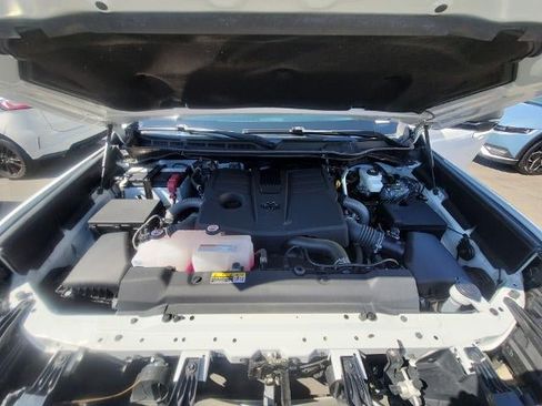 Used 2024 Toyota Tundra SR5 w/ SR5 Premium Package RWD image 31