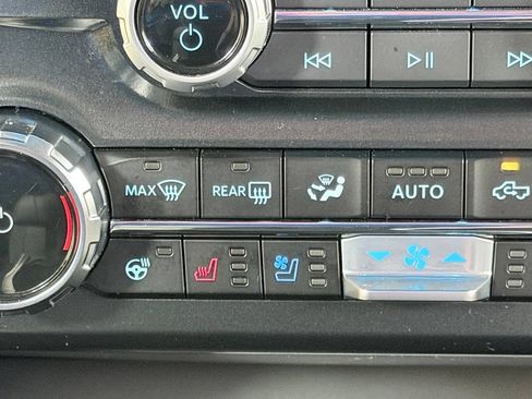 Used 2024 Ford F250 Lariat w/ Lariat Ultimate Package AWD/4WD image 56