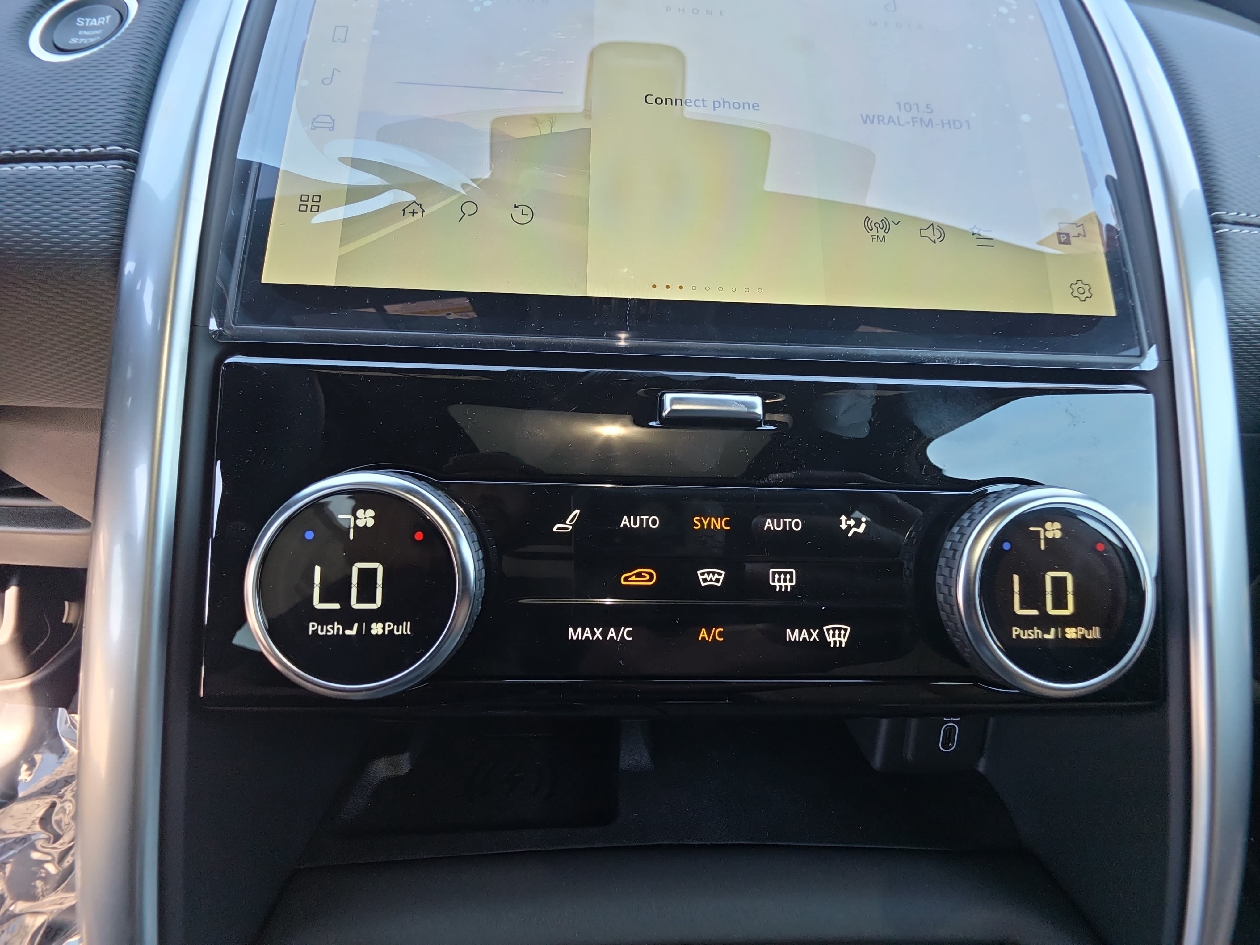 New 2026 Land Rover Discovery Dynamic SE AWD/4WD image 21