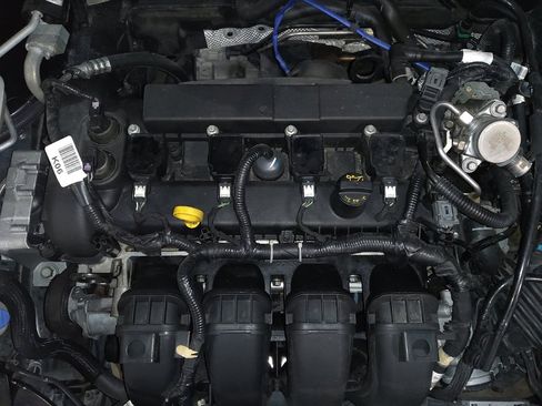 Used 2018 Ford Focus SE FWD image 30