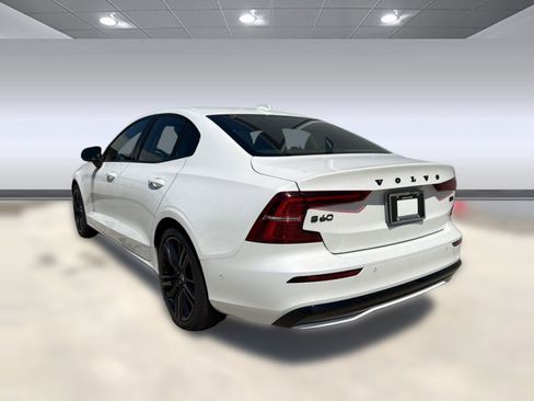 Certified 2024 Volvo S60 B5 Plus FWD image 3