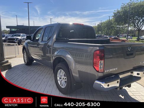 Used 2021 Nissan Frontier SV AWD/4WD image 2