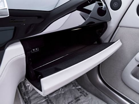 Used 2014 Rolls-Royce Wraith RWD image 88