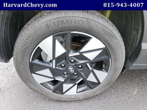 Used 2025 Hyundai Kona SEL image 41