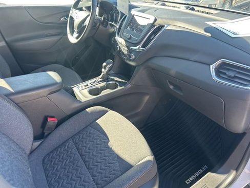Certified 2024 Chevrolet Equinox LT image 26