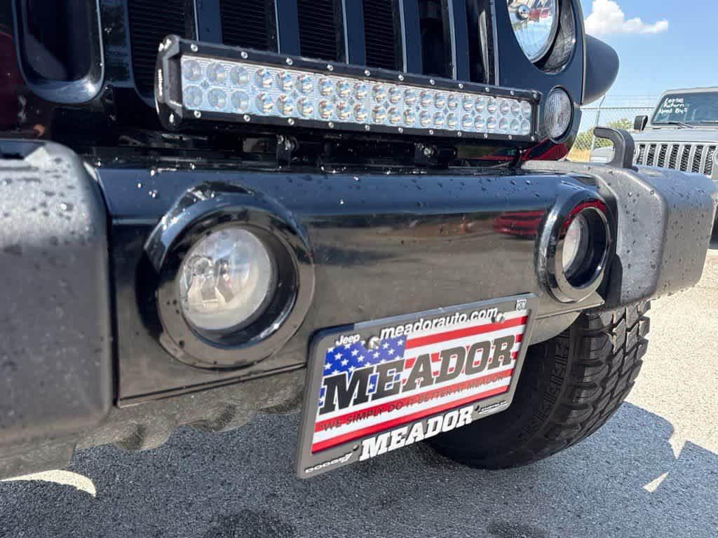 Used 2015 Jeep Wrangler Sport AWD/4WD image 9